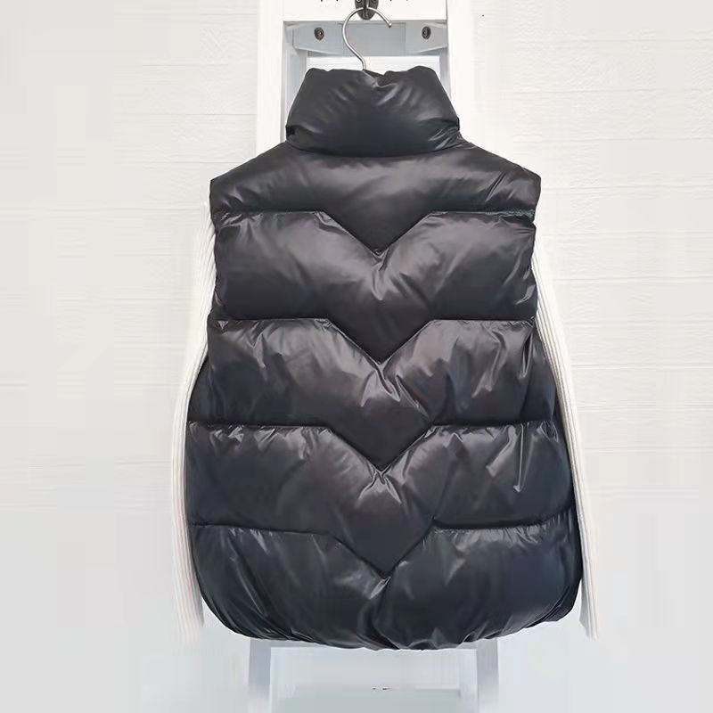 سترات نسائية بغطاء رأس بلا أكم - مراجعة Down Vest Ultralight وسعره