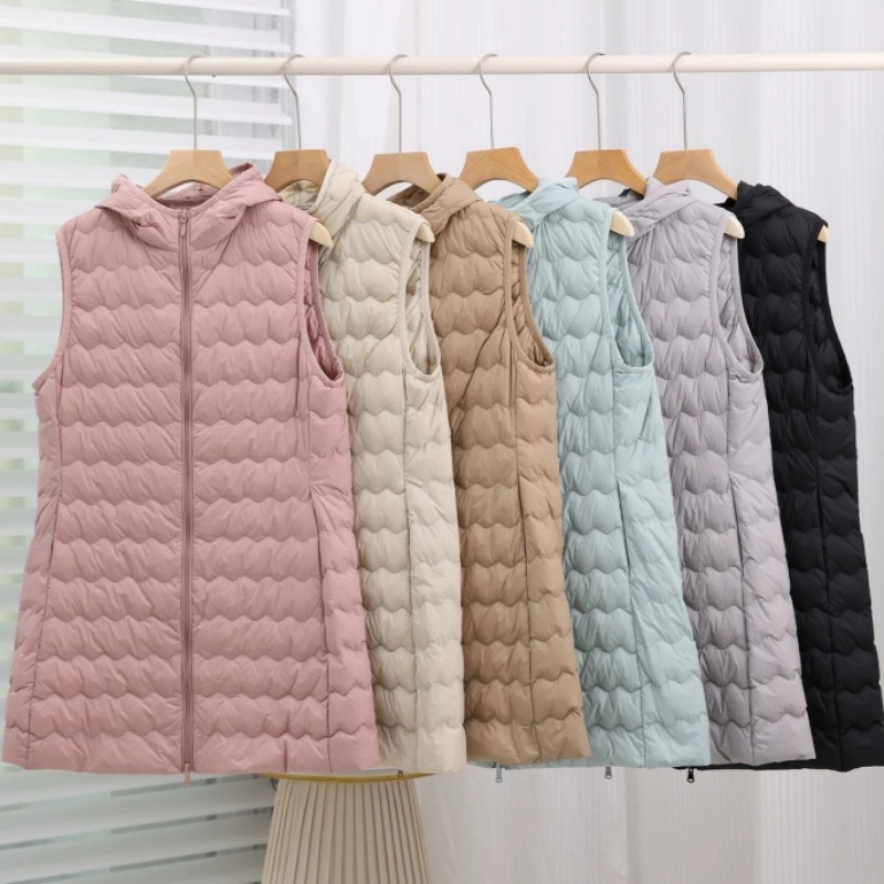 سترة نسائية بدون أكمام مع غطاء - مراجعة Down Vest Ultralight وسعره